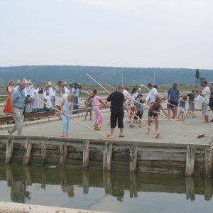 Visitors participating is salt works, Secovjle Salinas, A. Sovinc